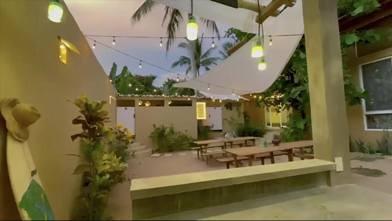 פוארטו אסקונדידו La Palmera Hostel מראה חיצוני תמונה