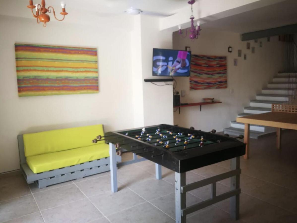 פוארטו אסקונדידו La Palmera Hostel מראה חיצוני תמונה