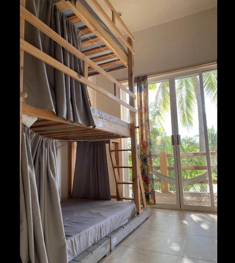 פוארטו אסקונדידו La Palmera Hostel מראה חיצוני תמונה