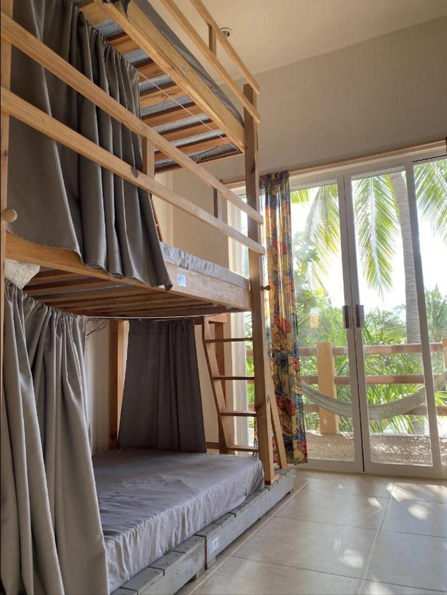 פוארטו אסקונדידו La Palmera Hostel מראה חיצוני תמונה